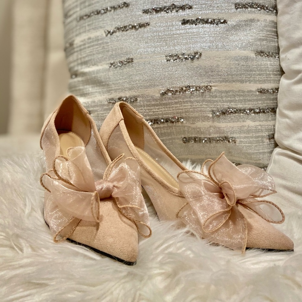 Pumps with Bows